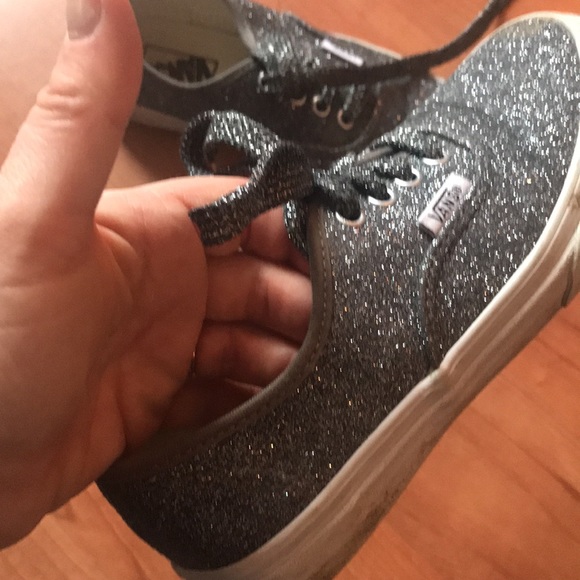 VANS silver Glitter flat sneakers authentic Shoes Size 1 - Picture 2 of 4